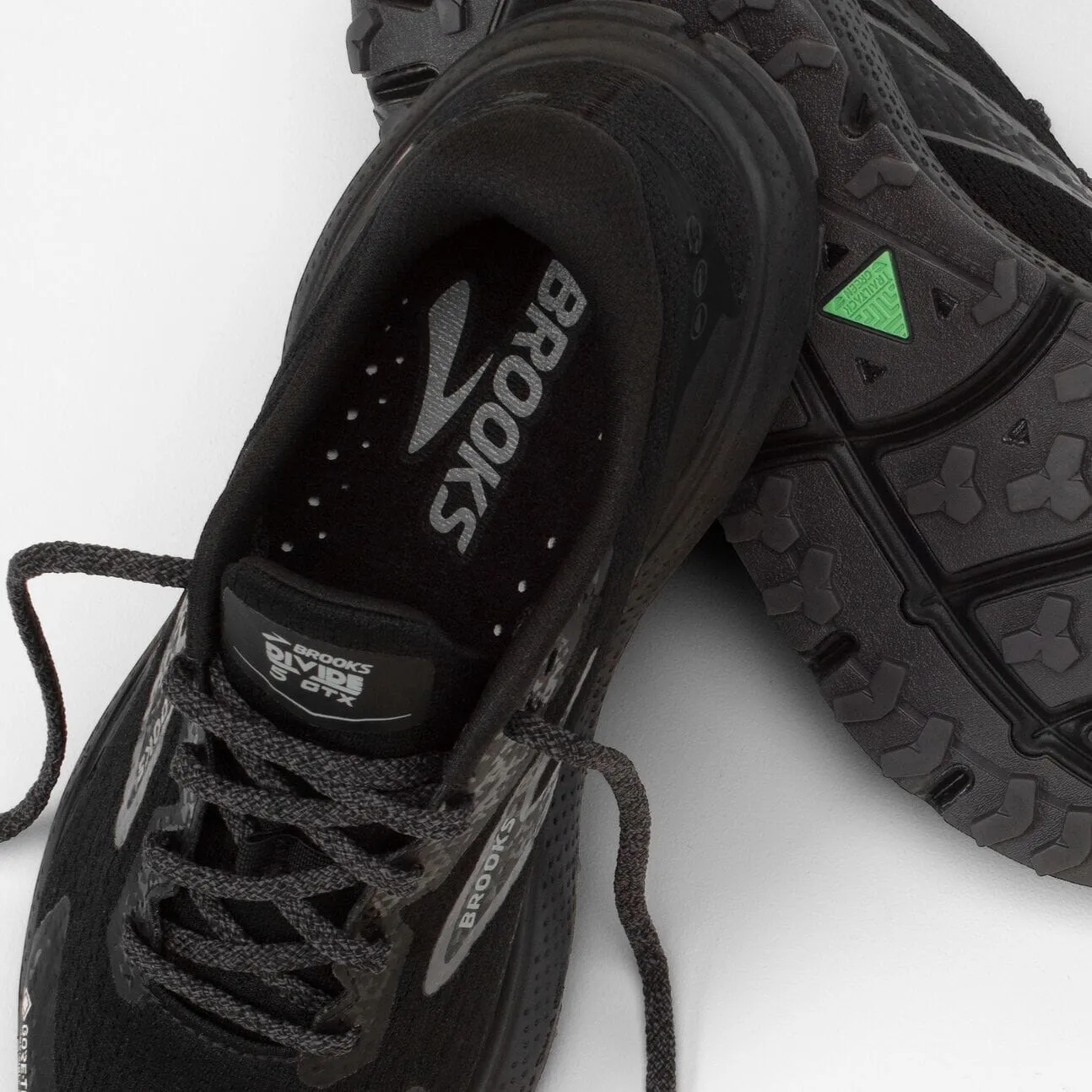Brooks Men's Divide 5 GTX Trail Running Shoes