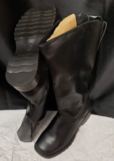 Judith -- Women's Dress Boot -- Black