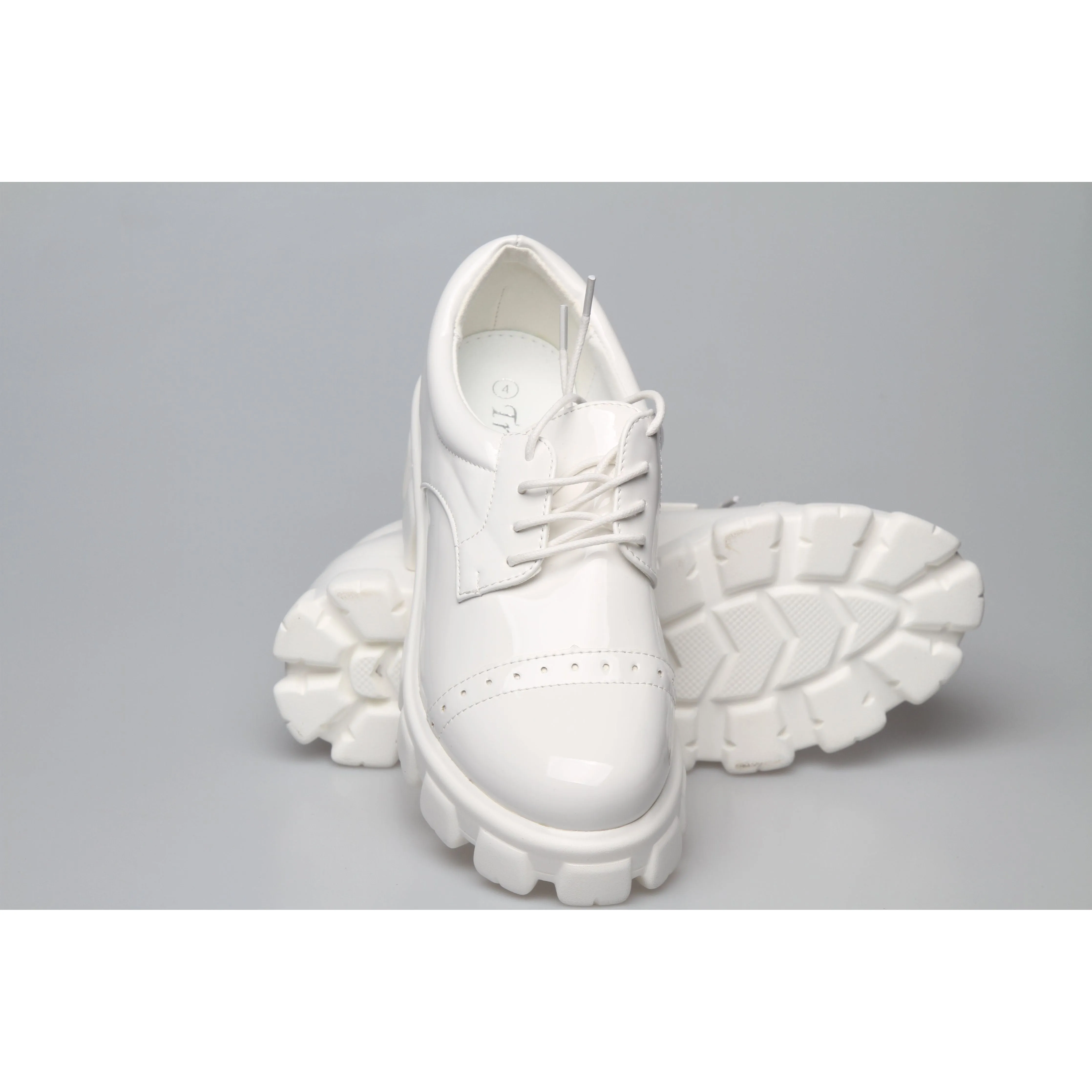 Lace Up Vintage Oxford Shoes